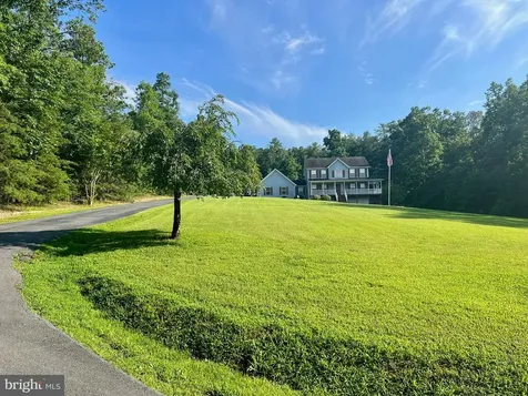 17034 Lee Highway Amissville VA 20106