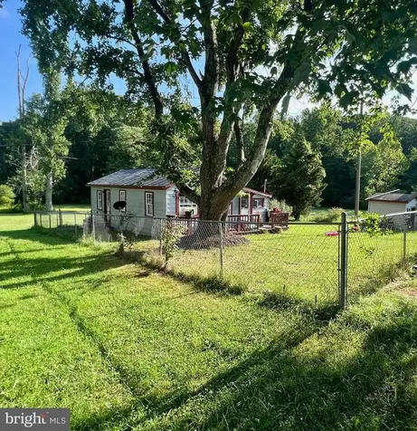 17034 Lee Highway Amissville VA 20106