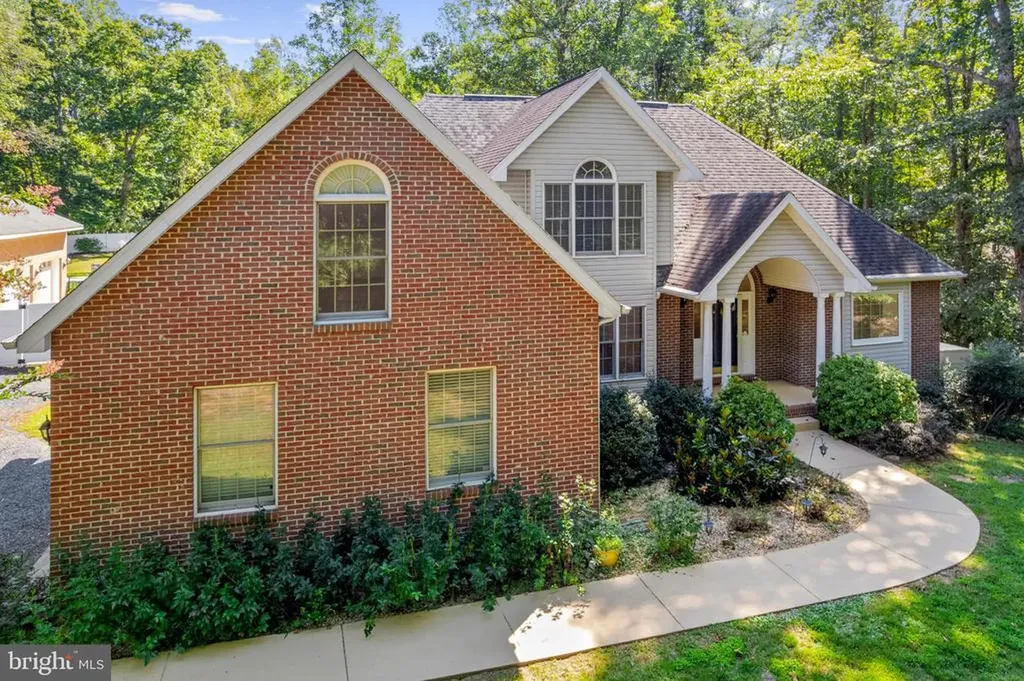 4145 Running Quail Trail Trail Amissville VA 20106