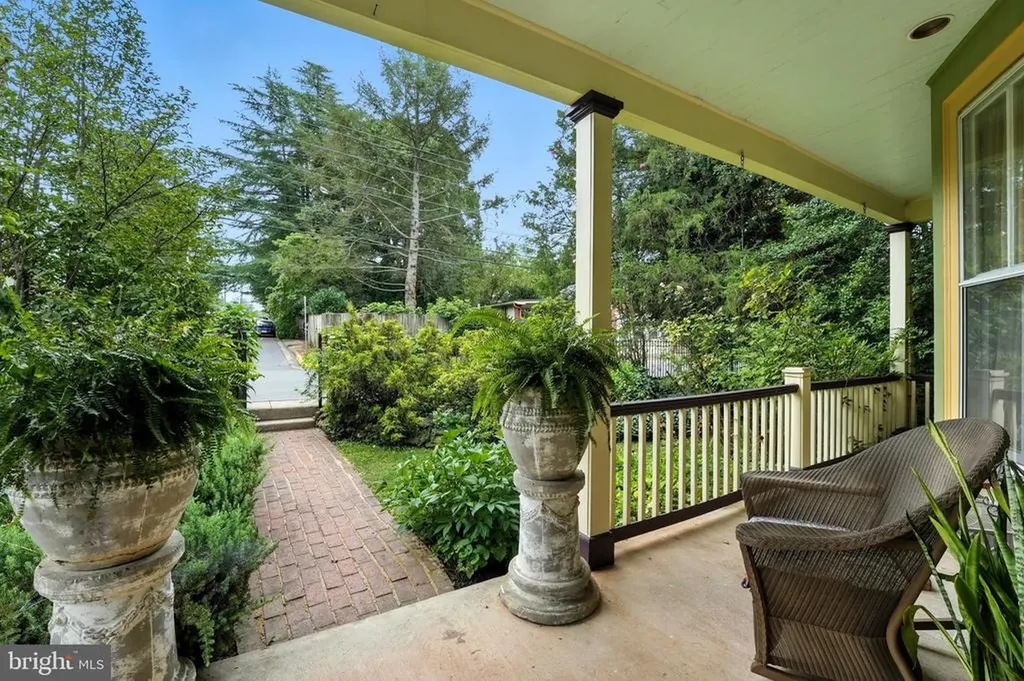 802 Blue Ridge Avenue S Culpeper VA 22701