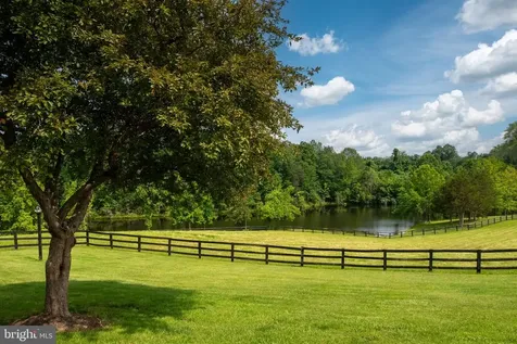 5191 Beach Ridge Lane Amissville VA 20106