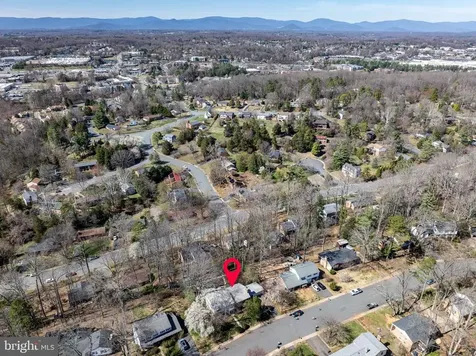 2513 Hillwood Place Charlottesville VA 22901