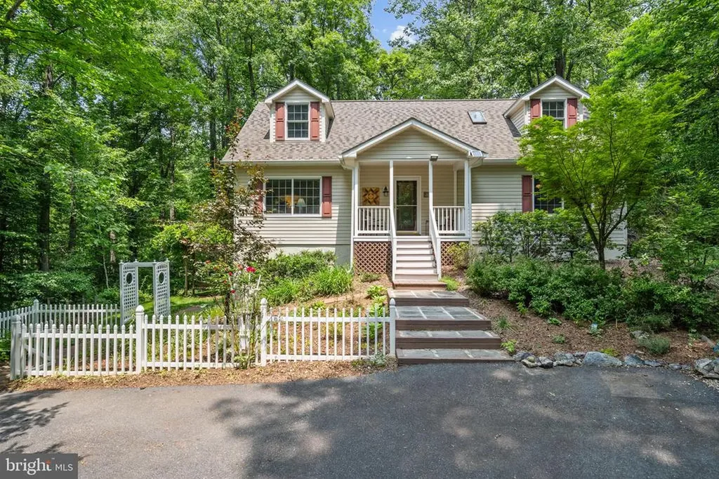 1215 Kinderhook Madison VA 22727