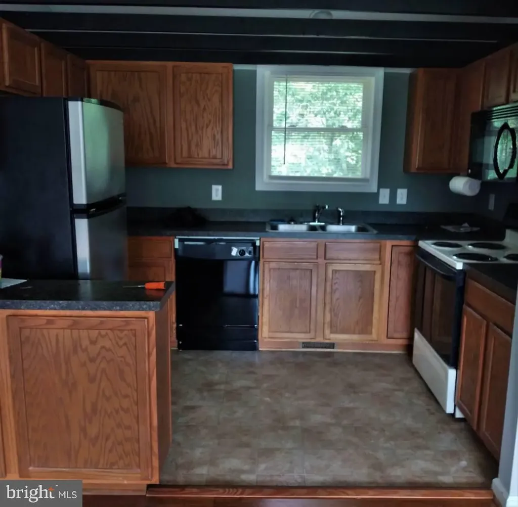 33 Circle Road E Madison VA 22727