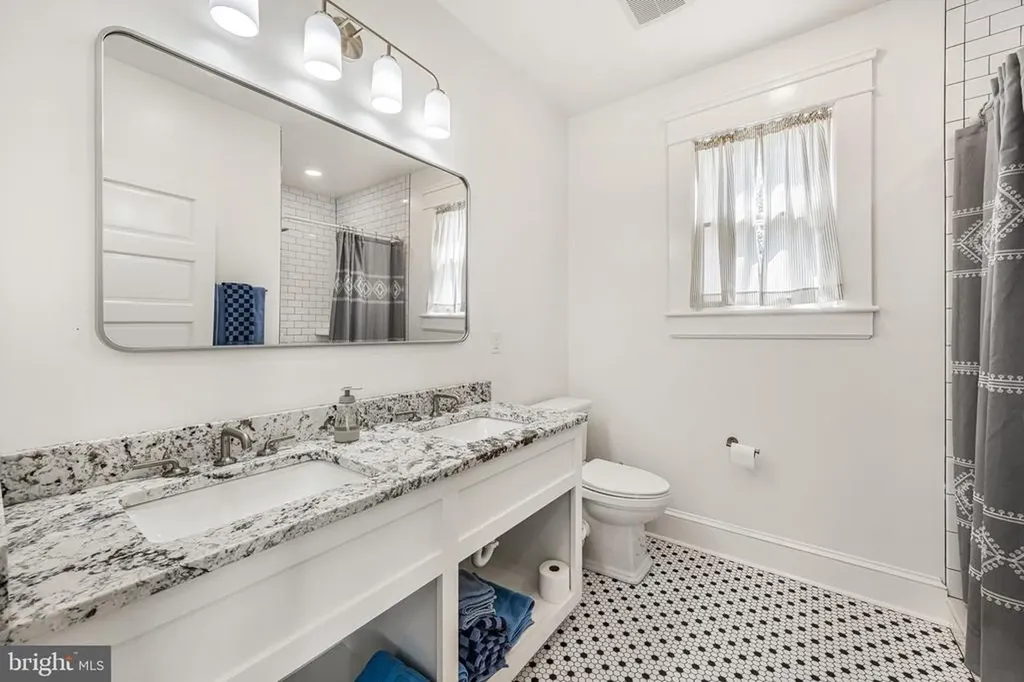 242 Madison Mills Orange VA 22960