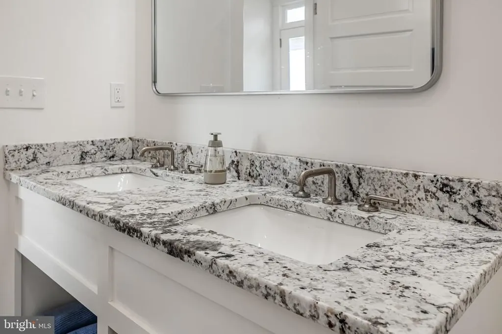 242 Madison Mills Orange VA 22960