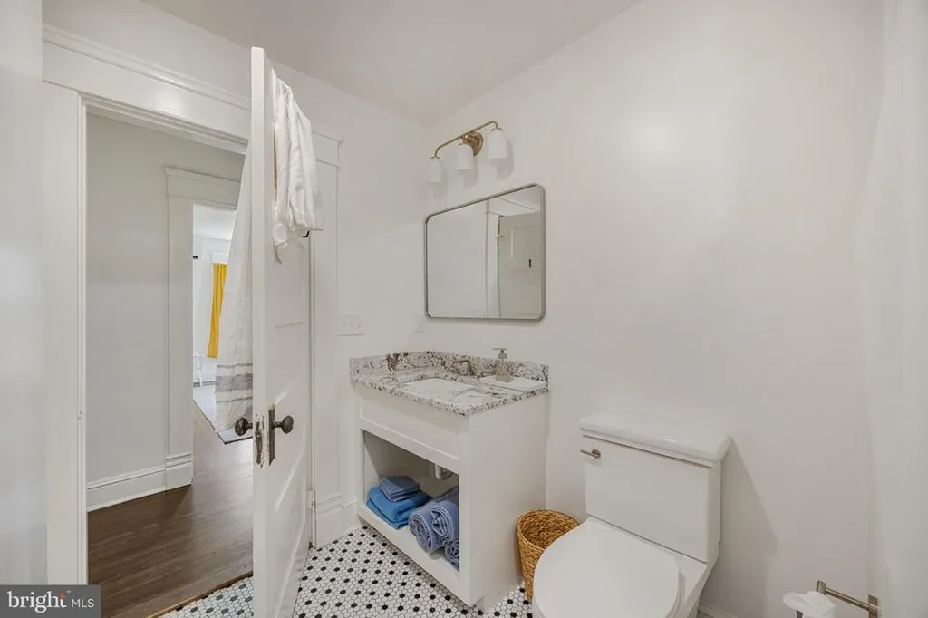 242 Madison Mills Orange VA 22960