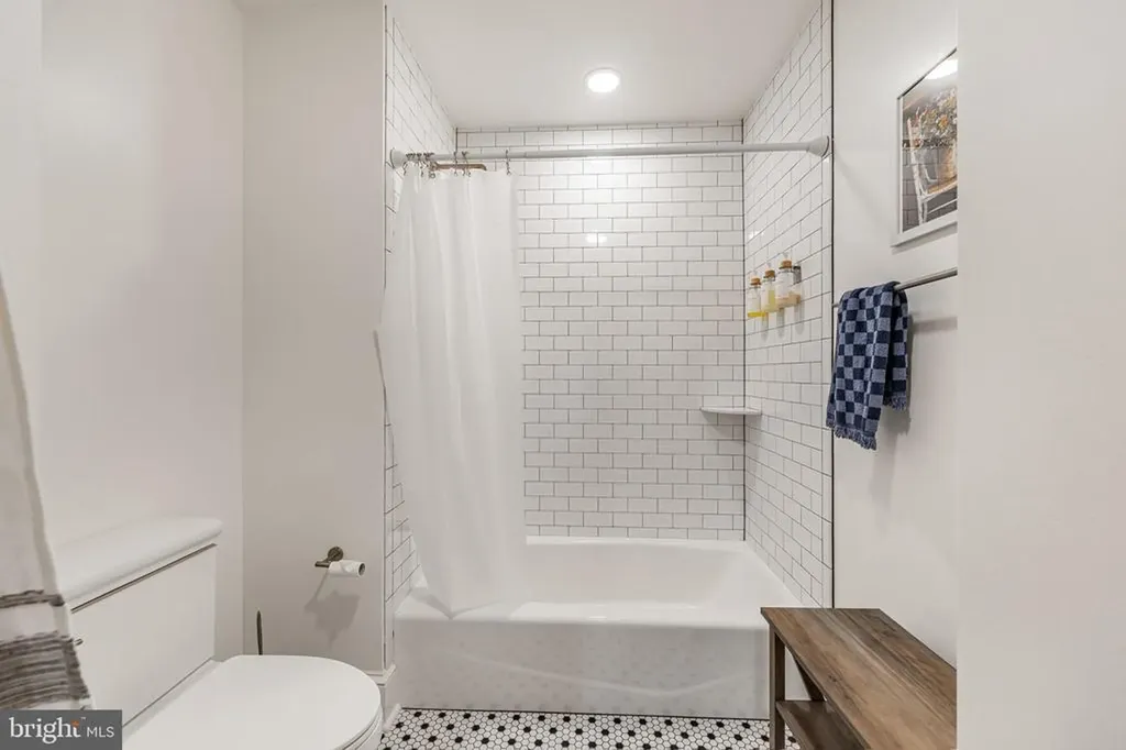 242 Madison Mills Orange VA 22960