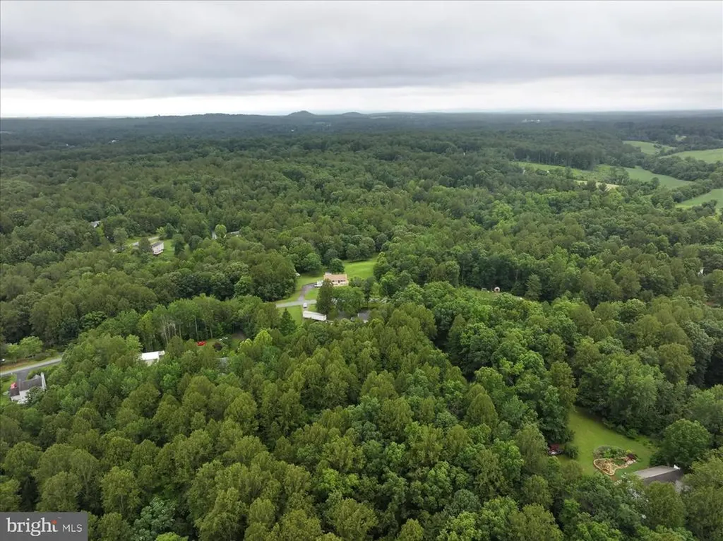 319 Fox Hunters Lane Madison VA 22727