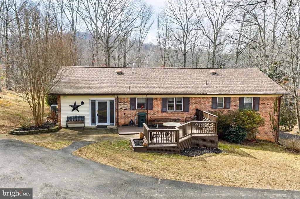 2130 Leon Road Culpeper VA 22701
