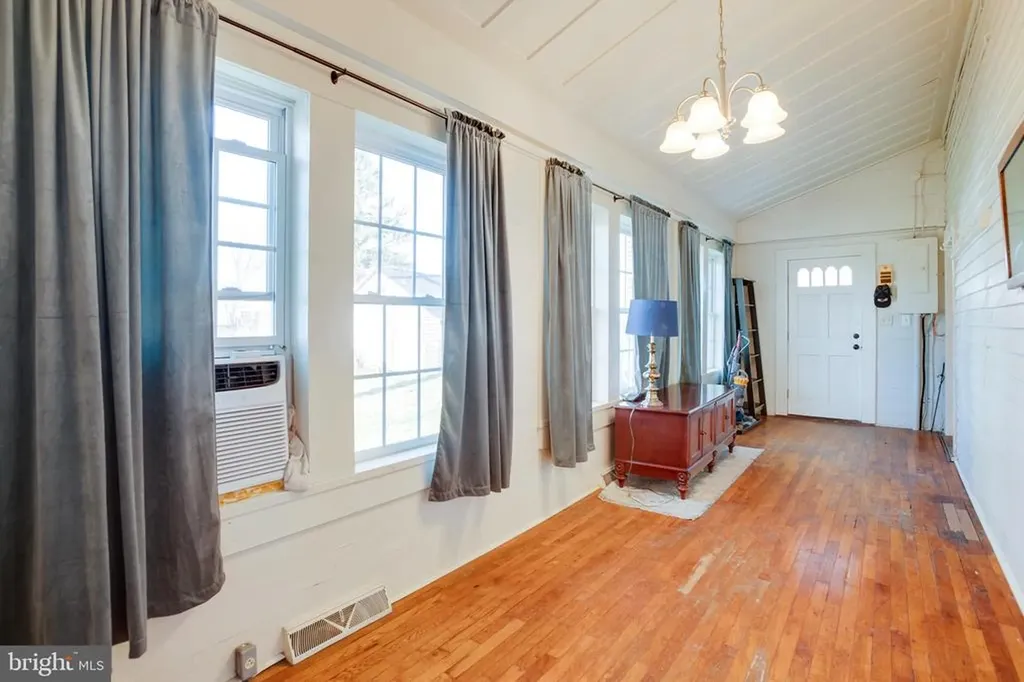 319 Main Street N Madison VA 22727