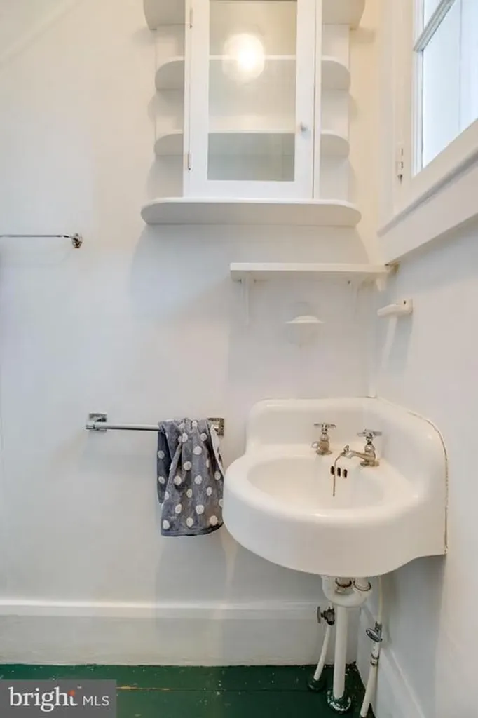 319 Main Street N Madison VA 22727