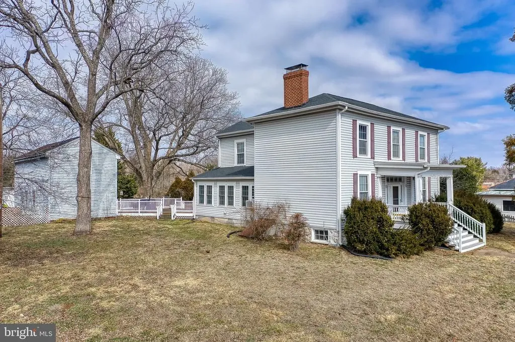 319 Main Street N Madison VA 22727