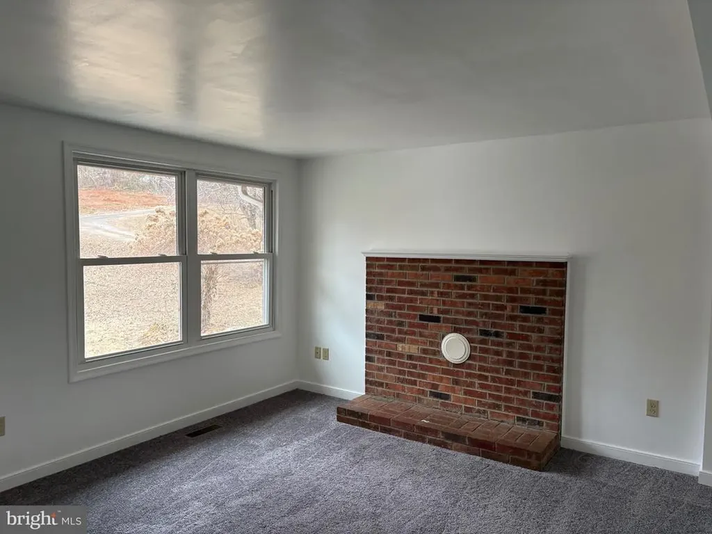 85 Elementary Acres Madison VA 22727