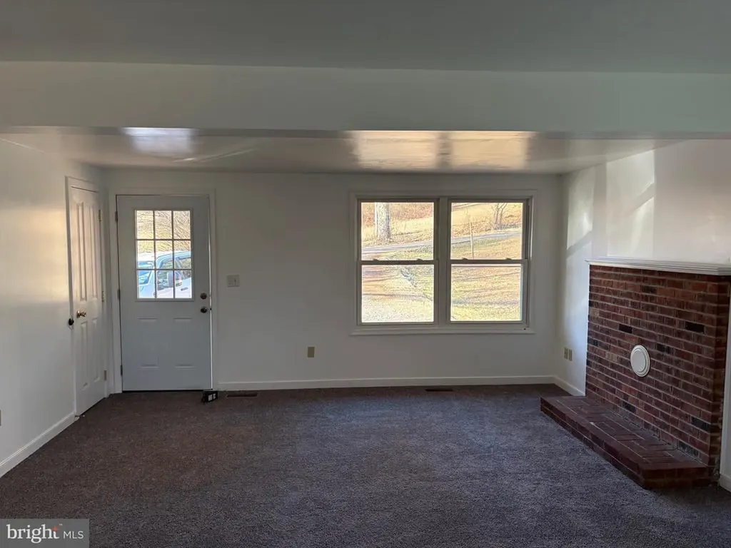 85 Elementary Acres Madison VA 22727