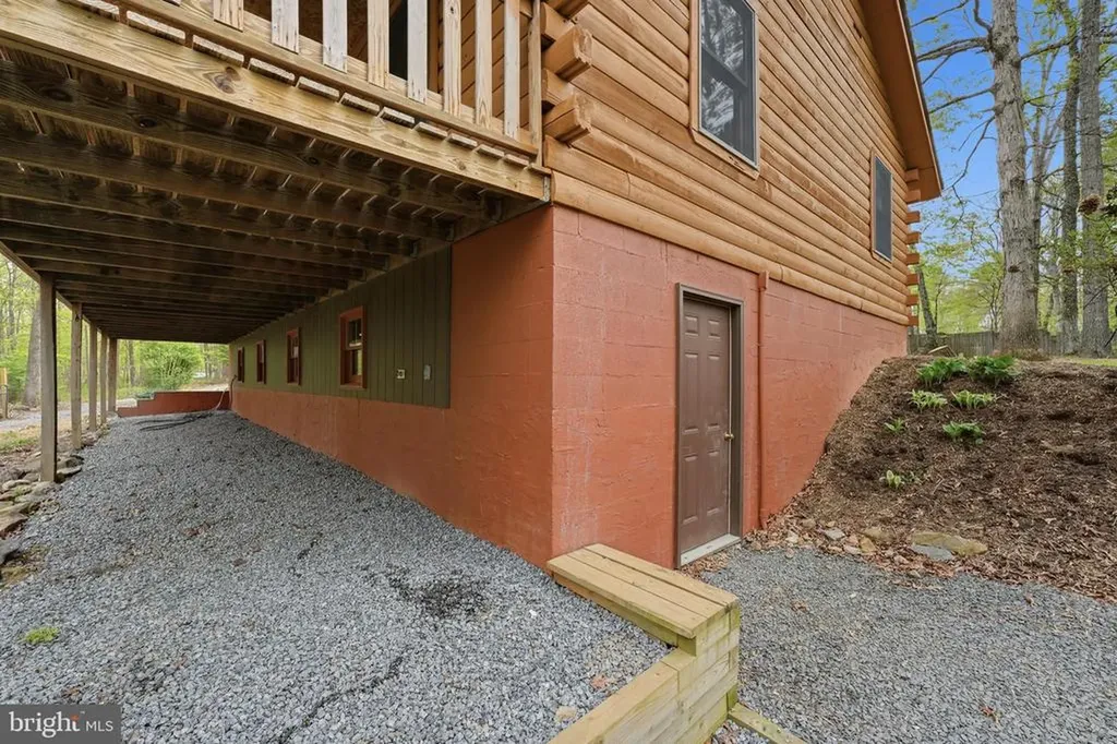 2123 Oak Park Madison VA 22727