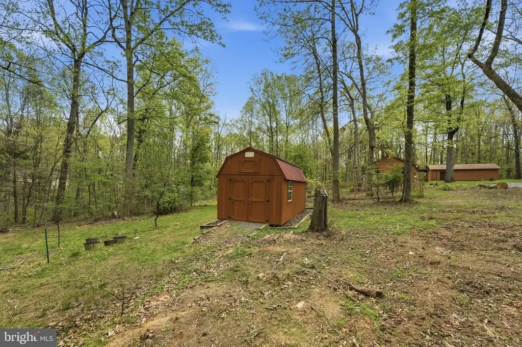 2123 Oak Park Madison VA 22727