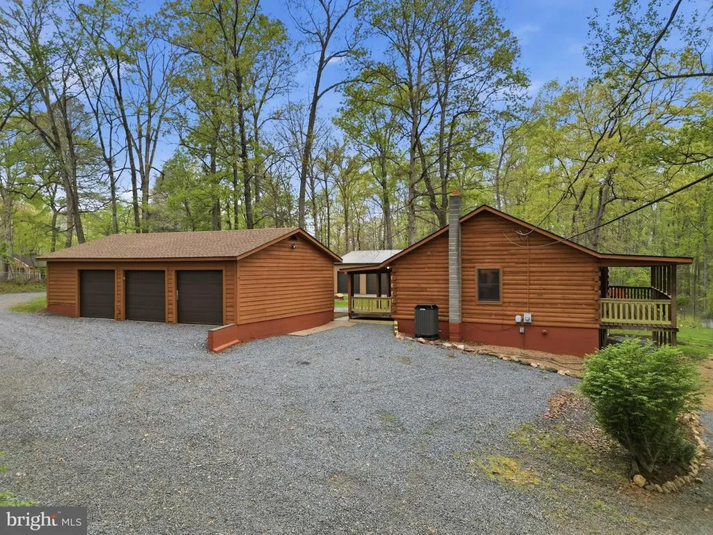 2123 Oak Park Madison VA 22727