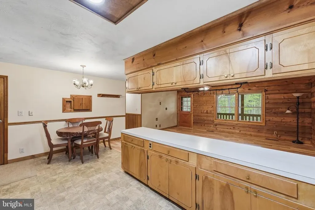 2123 Oak Park Madison VA 22727
