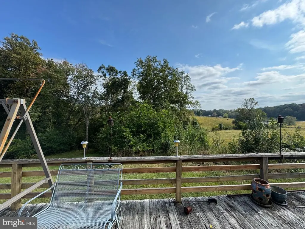 5424 Seminole Trail N Brightwood VA 22715