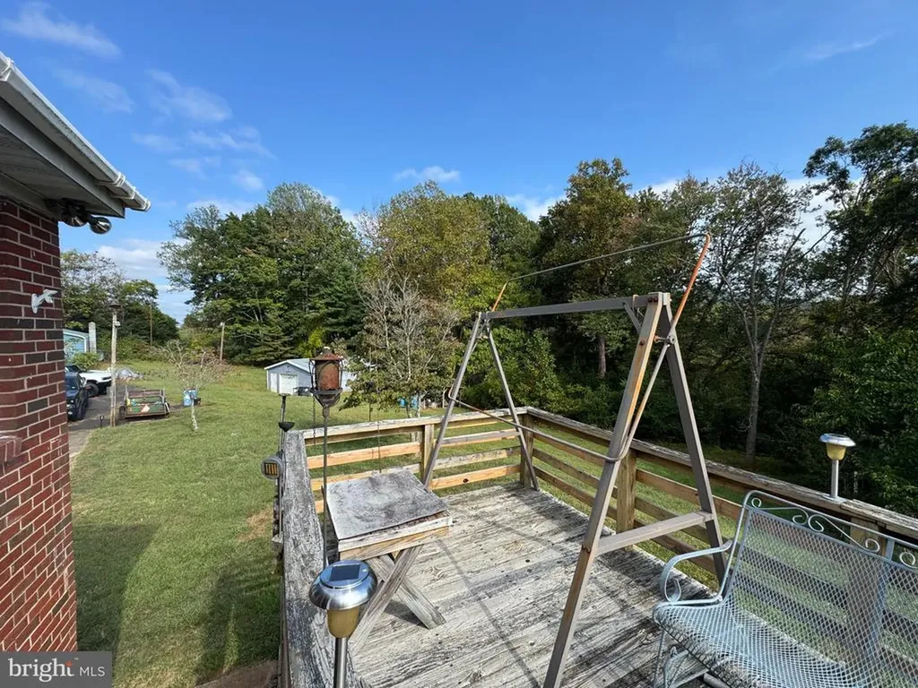 5424 Seminole Trail N Brightwood VA 22715