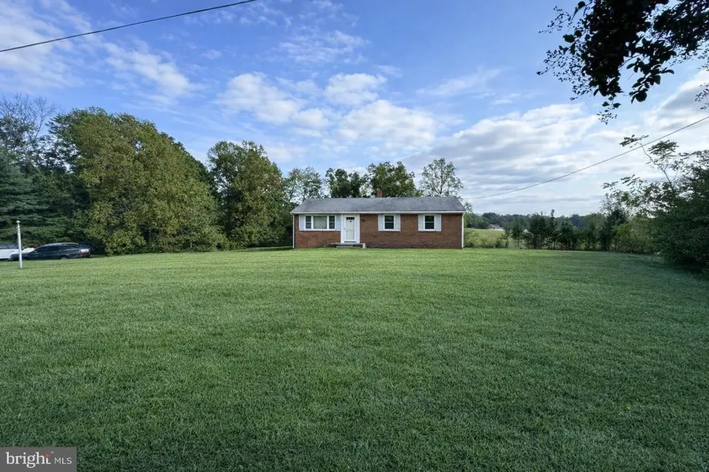 5424 Seminole Trail N Brightwood VA 22715