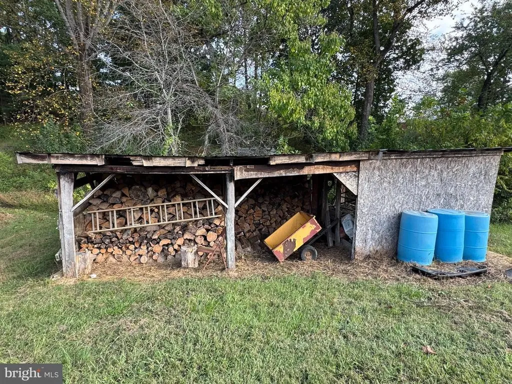 5424 Seminole Trail N Brightwood VA 22715