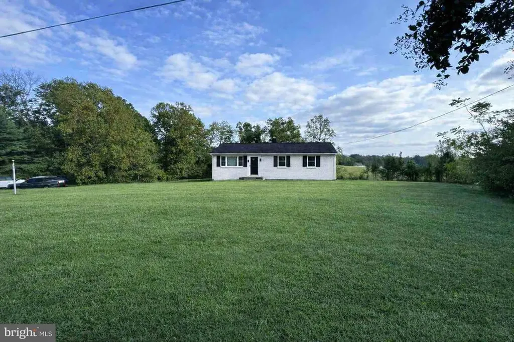 5424 Seminole Trail N Brightwood VA 22715