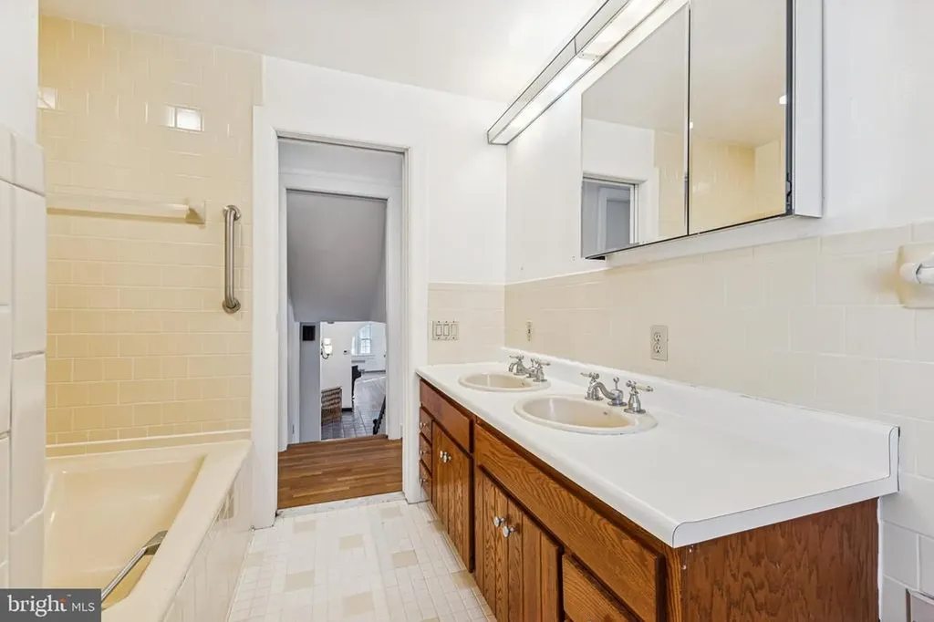 256 Blue Ridge Madison VA 22727