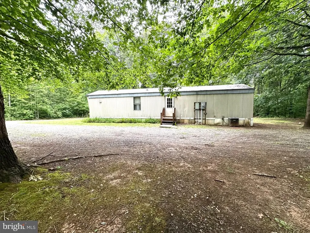 606 Dogwood Acres Road Bumpass VA 23024