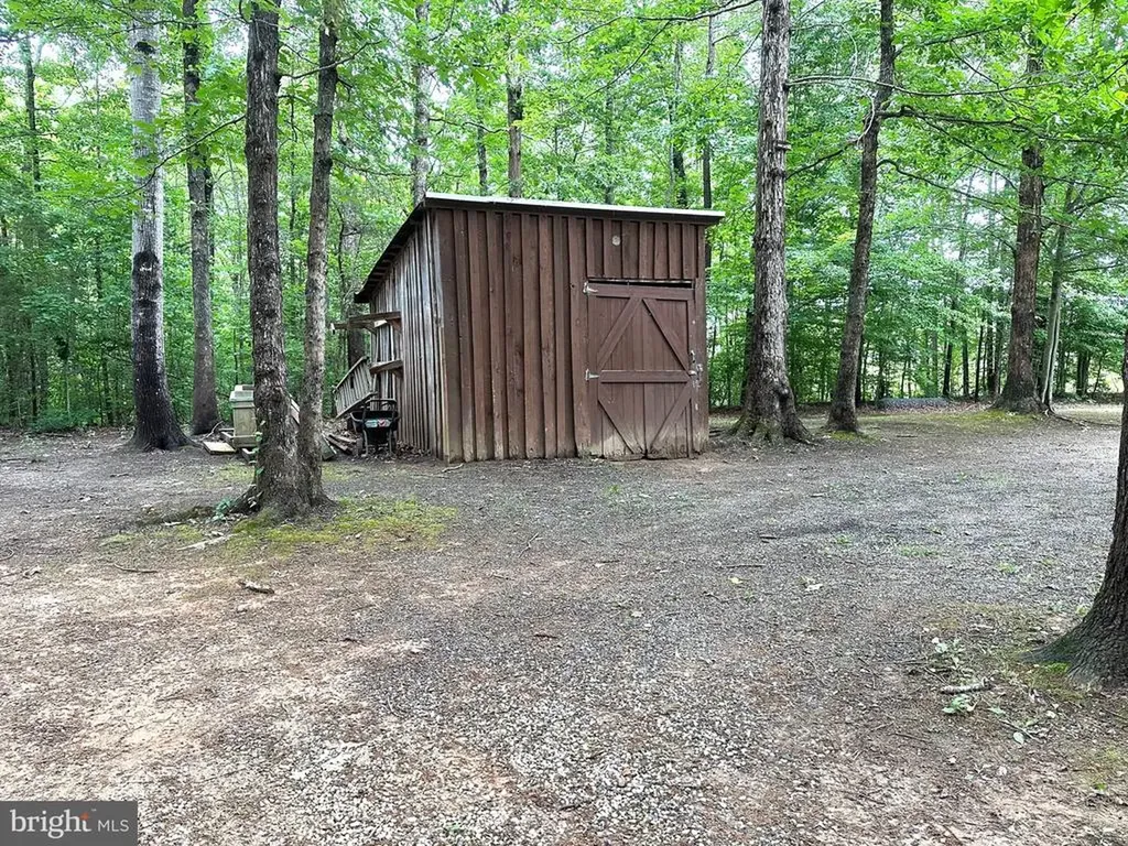 606 Dogwood Acres Road Bumpass VA 23024