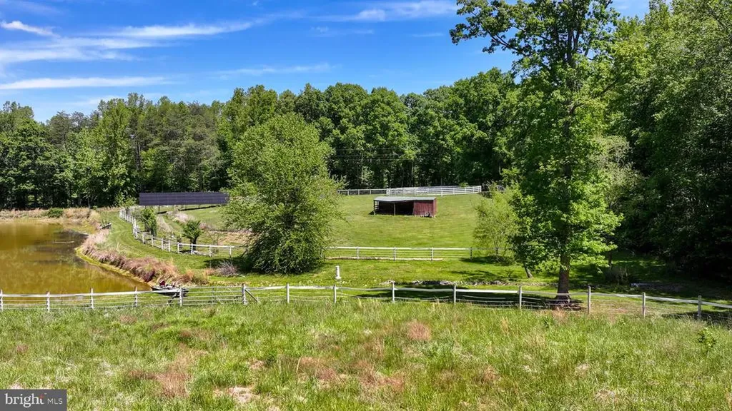 321 Willow Oak Lane Bumpass VA 23024
