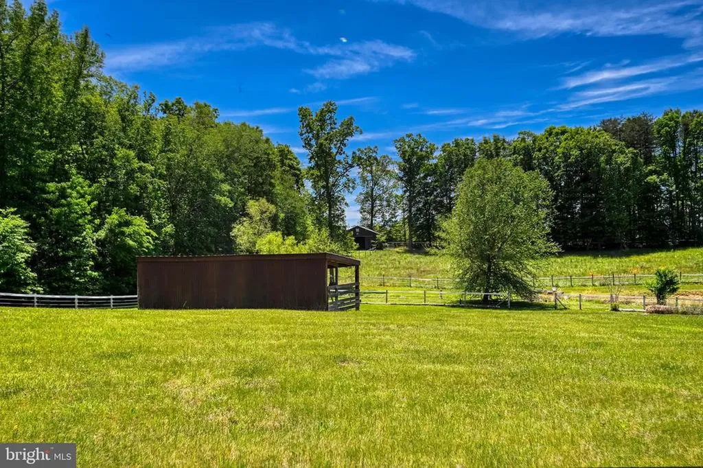 321 Willow Oak Lane Bumpass VA 23024