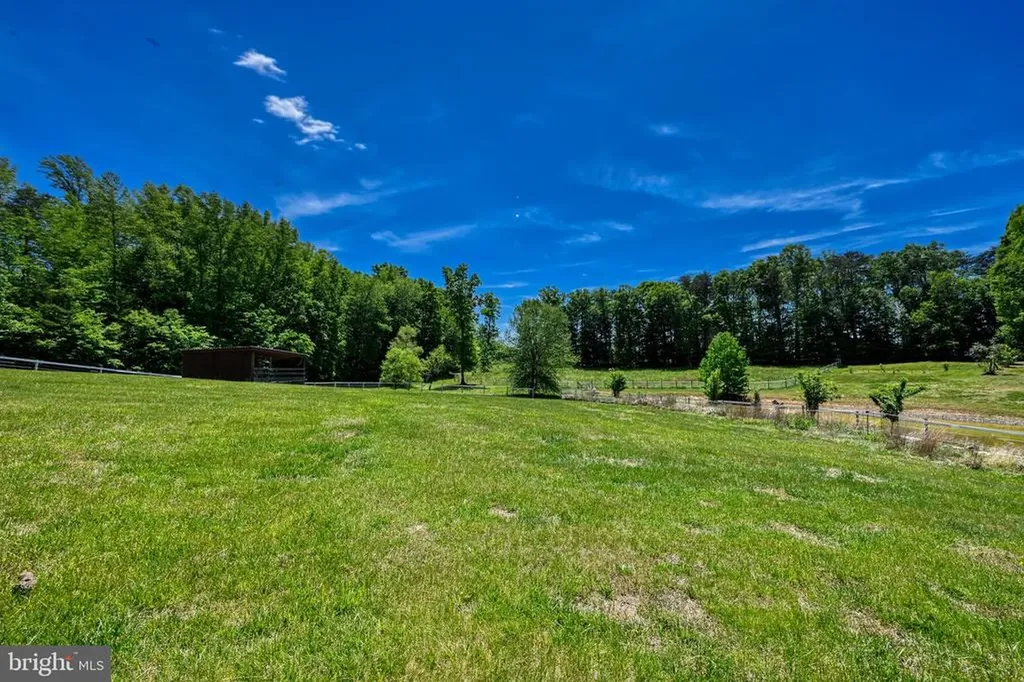 321 Willow Oak Lane Bumpass VA 23024