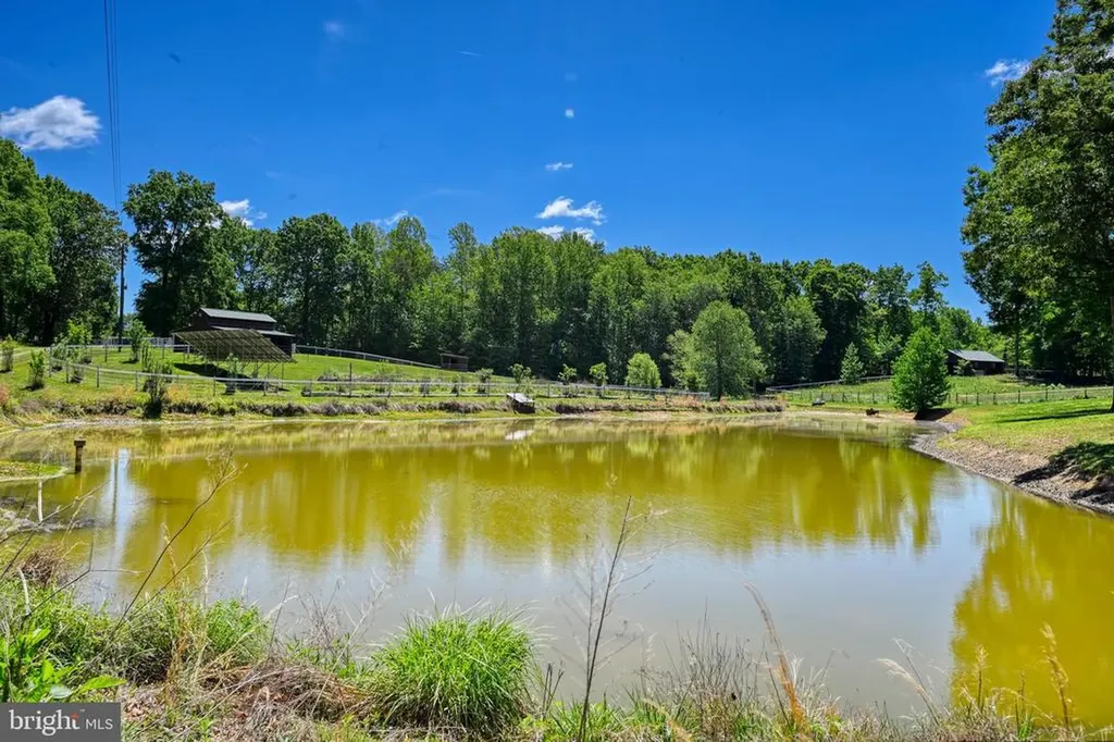 321 Willow Oak Lane Bumpass VA 23024