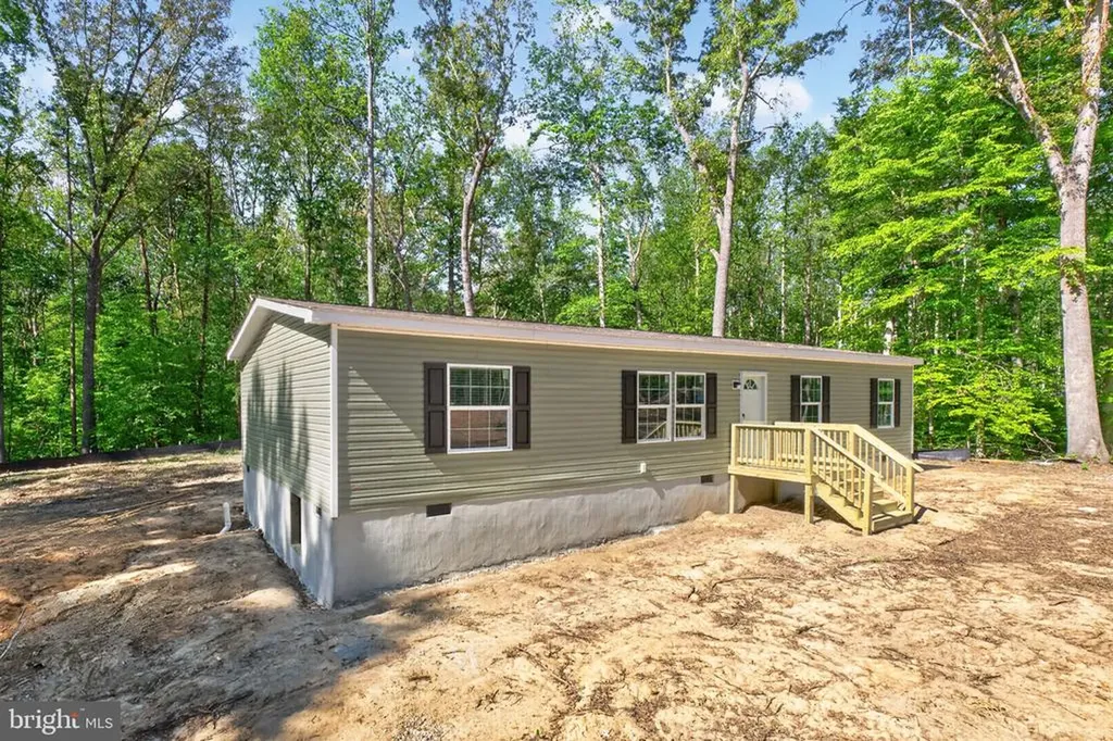 302 Raccoon Lane Louisa VA 23093