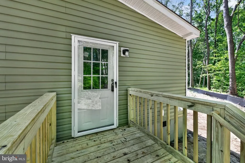 302 Raccoon Lane Louisa VA 23093