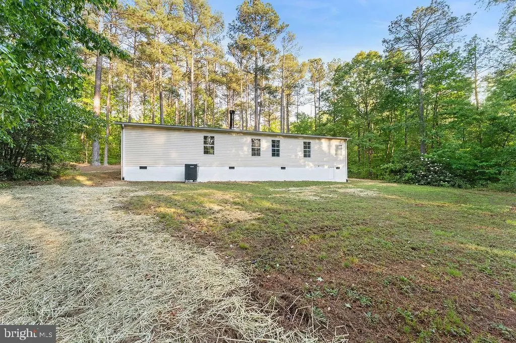 1109 Eastham Road Bumpass VA 23024