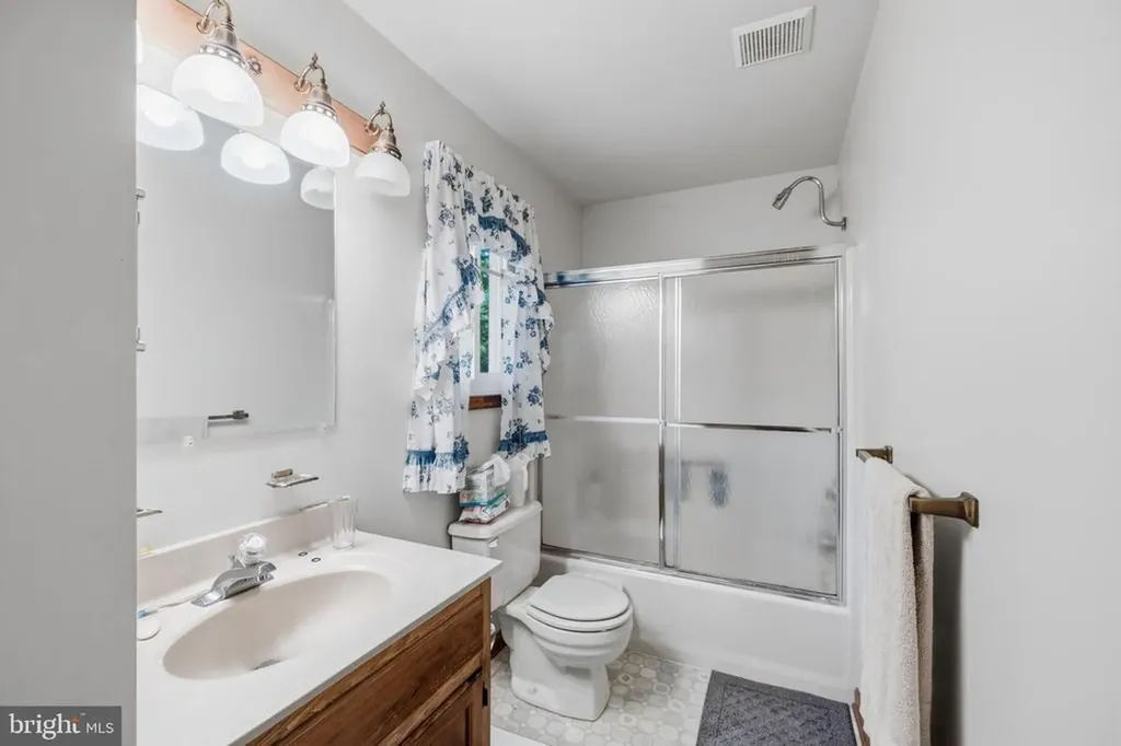 303 Pine Drive Louisa VA 23093