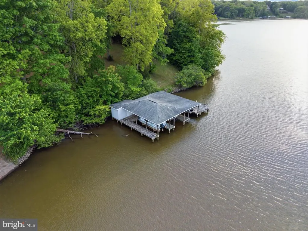 303 Pine Drive Louisa VA 23093
