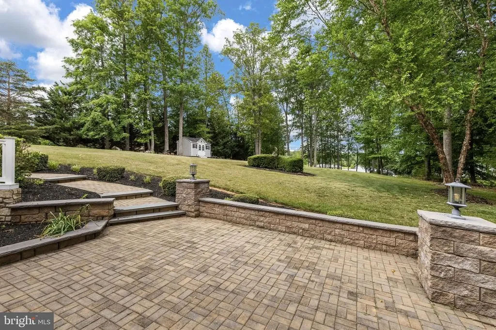 126 Village Drive Bumpass VA 23024