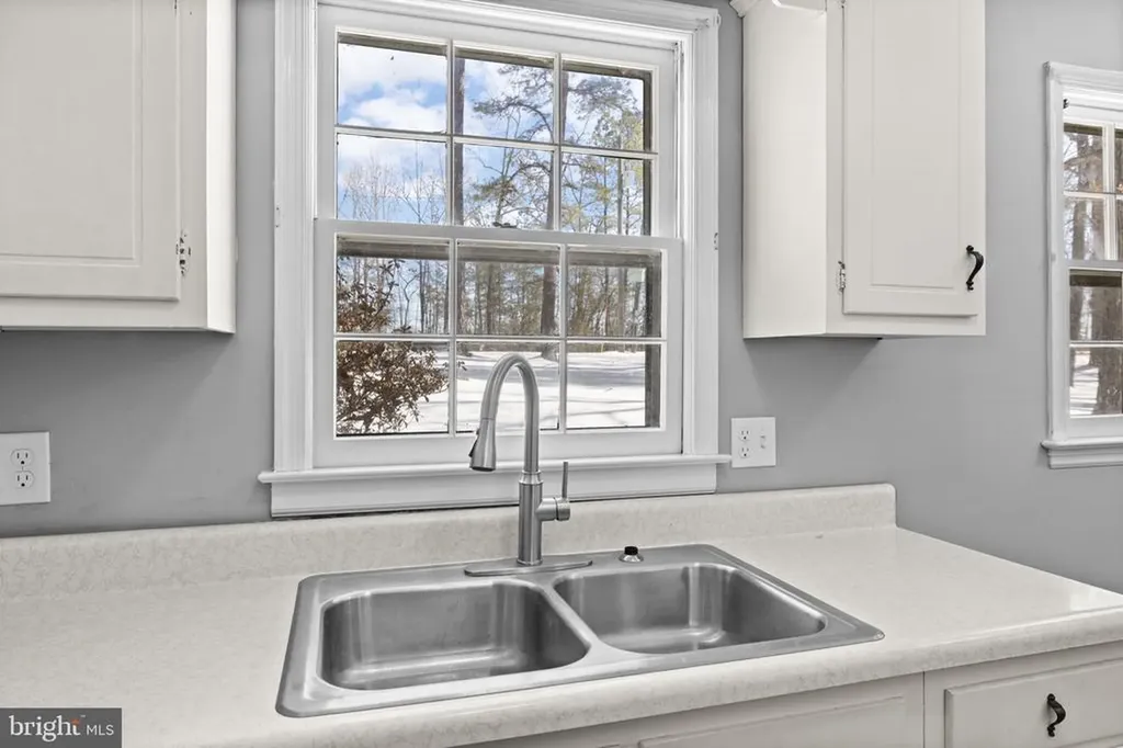 727 Chalklevel Road Louisa VA 23093