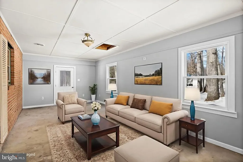 727 Chalklevel Road Louisa VA 23093