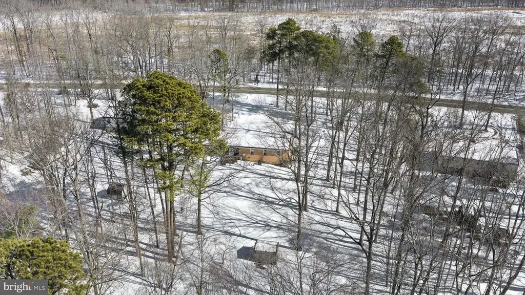 727 Chalklevel Road Louisa VA 23093