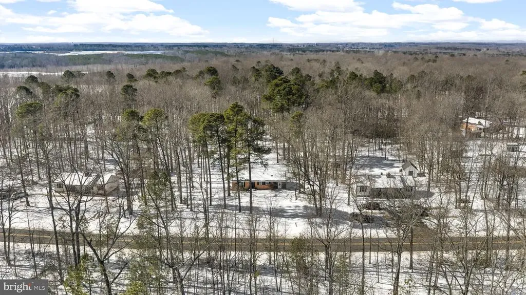 727 Chalklevel Road Louisa VA 23093