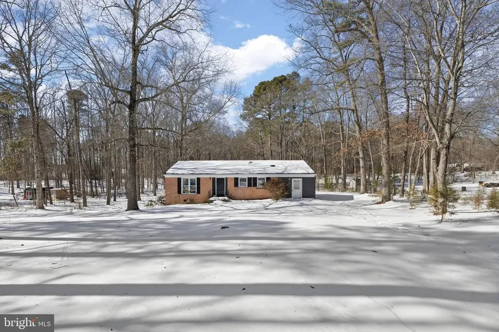 727 Chalklevel Road Louisa VA 23093