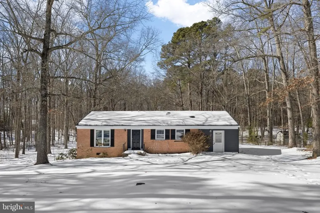 727 Chalklevel Road Louisa VA 23093