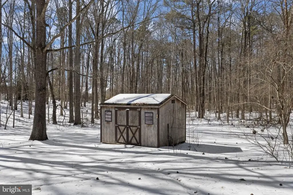 727 Chalklevel Road Louisa VA 23093