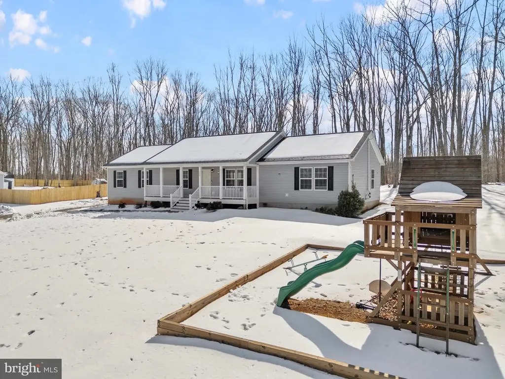 100 Evan Lane Louisa VA 23093