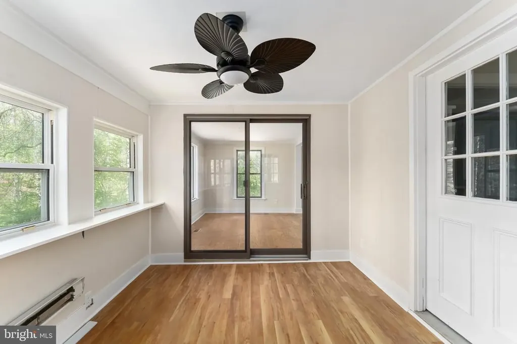 2367 Lakeshore Drive N Louisa VA 23093